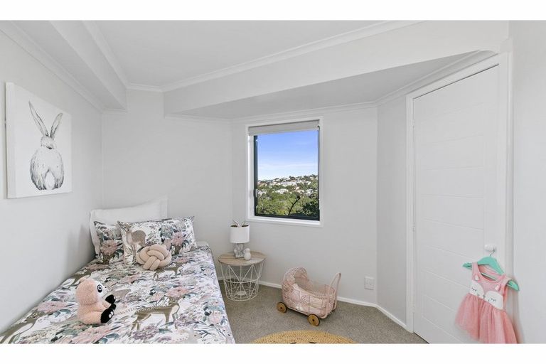 Photo of property in 36 Orangi Kaupapa Road, Northland, Wellington, 6012