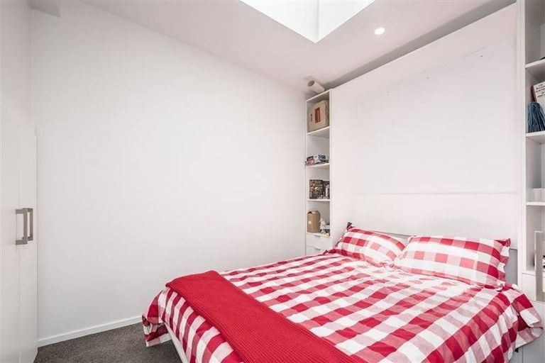 Photo of property in 1036a Colombo Street, St Albans, Christchurch, 8014