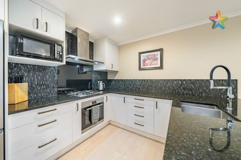 Photo of property in 6 Jack Vaughan Grove, Wainuiomata, Lower Hutt, 5014