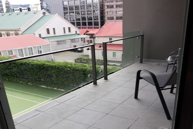 Photo of property in Sanctum Apartments, 34/10a Ebor Street, Te Aro, Wellington, 6011