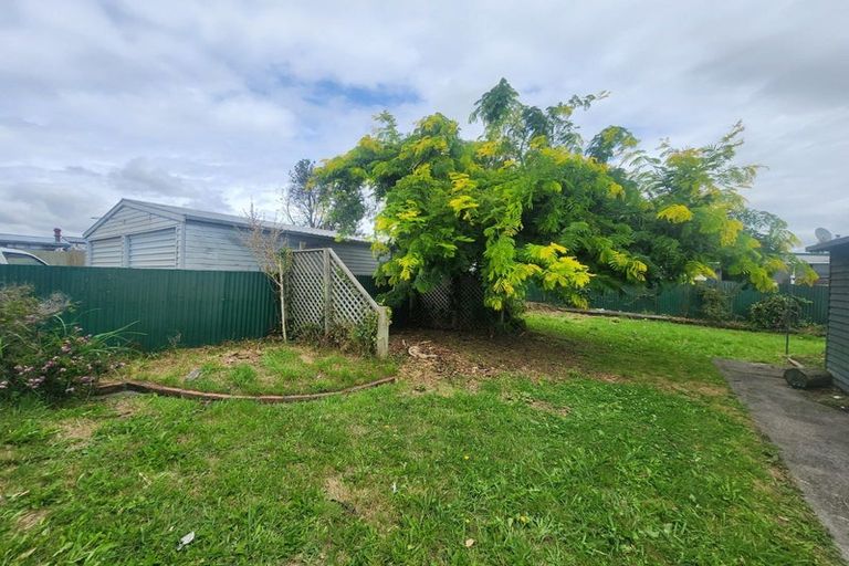 Photo of property in 17 Mccarthy Terrace, Waipukurau, 4200