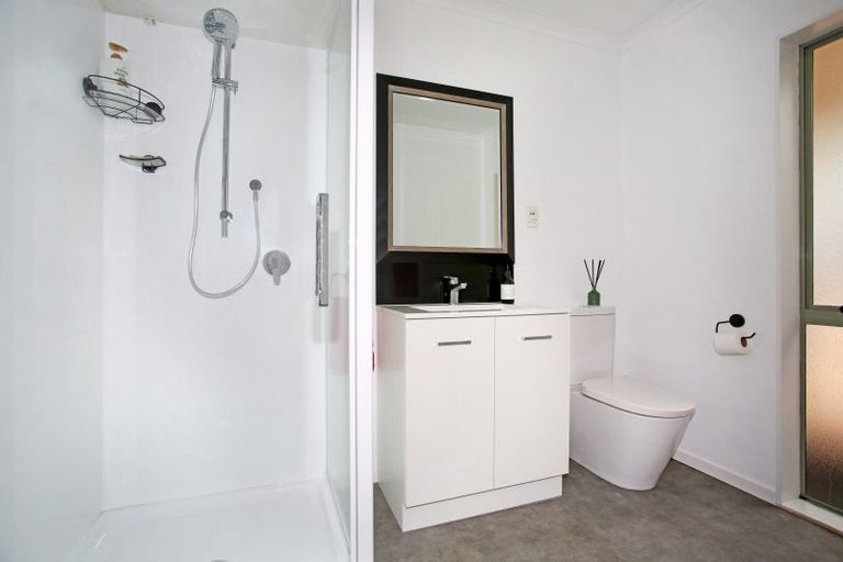 Photo of property in 6 Cottesmore Place, Huntington Park, Auckland, 2013
