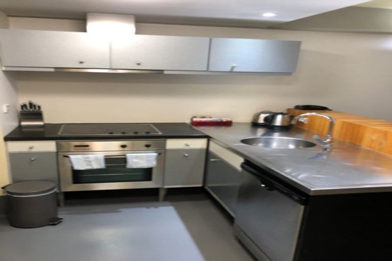 Photo of property in St Pauls Apartments, 98/43u Mulgrave Street, Thorndon, Wellington, 6011