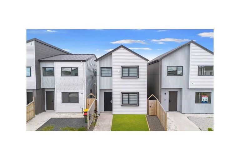 Photo of property in 71 Kairakau Street, Papakura, 2110