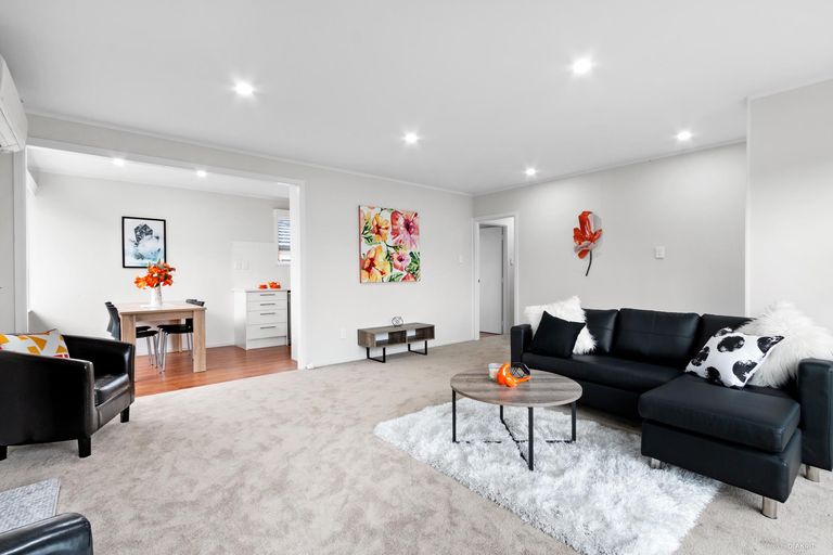 Photo of property in 20 Tairere Crescent, Rosehill, Papakura, 2113
