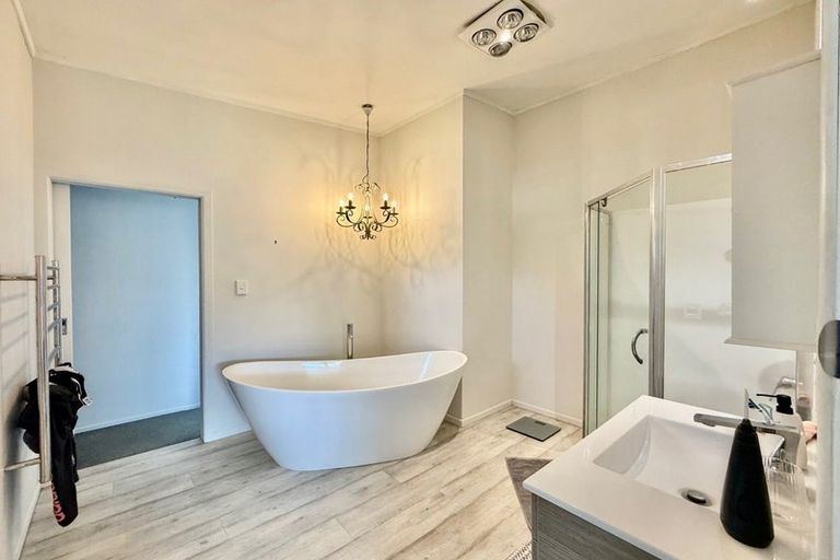 Photo of property in 64 Harrisville Road, Tuakau, 2121