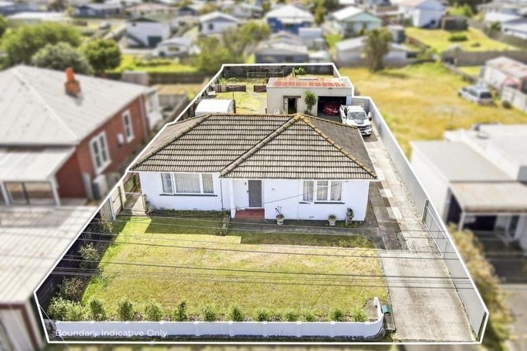 Photo of property in 25 Ruapehu Street, Castlecliff, Whanganui, 4501