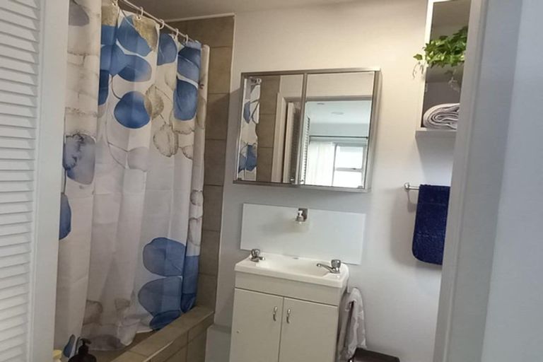 Photo of property in 21 Kotare Street, Hilltop, Taupo, 3330