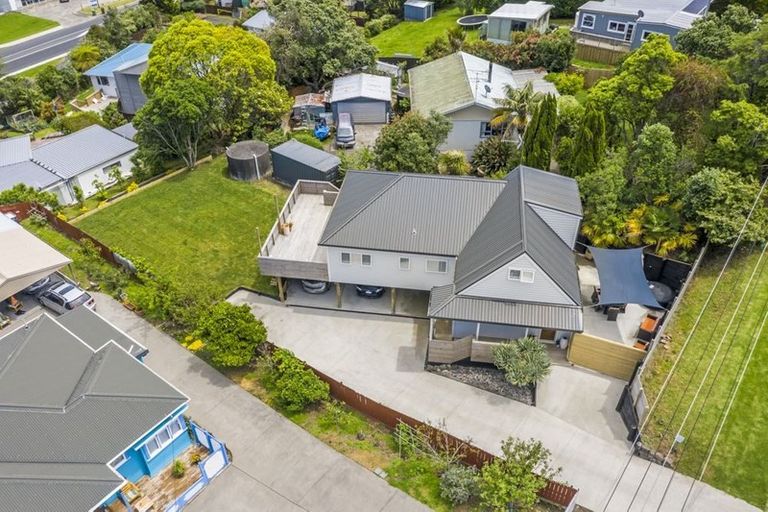Photo of property in 19 Penton Road, Stanmore Bay, Whangaparaoa, 0932