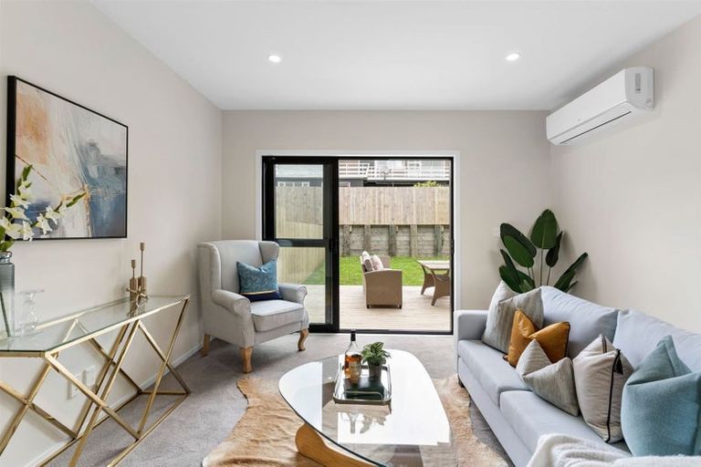 Photo of property in 15 Impatiens Lane, Massey, Auckland, 0614