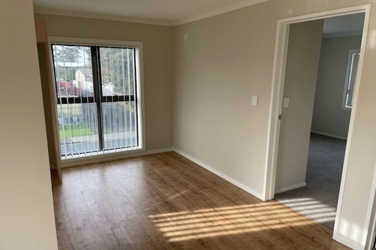 Photo of property in 3 Edwards Avenue, Henderson, Auckland, 0610