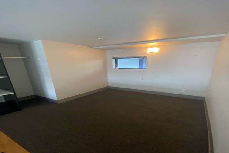 Photo of property in Urbane Apartments, 29/29 Webb Street, Mount Cook, Wellington, 6011