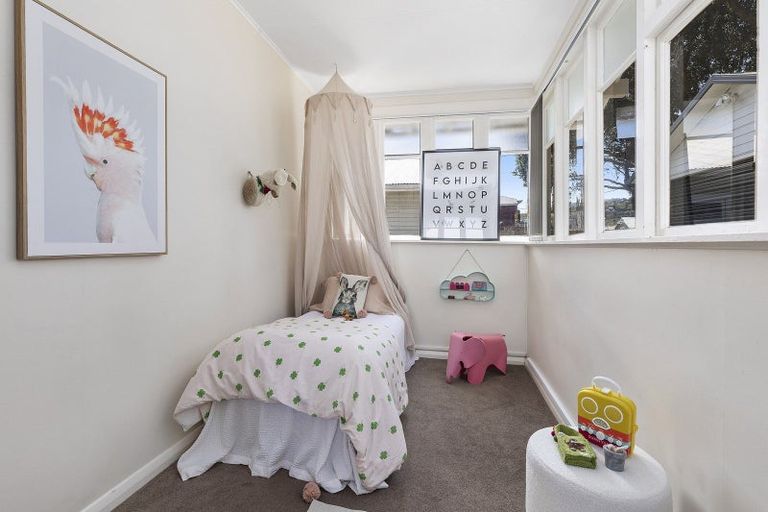 Photo of property in 224 The Parade, Island Bay, Wellington, 6023