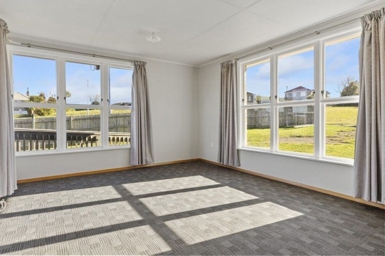 Photo of property in 17 Rangiora Crescent, Wairakei, Taupo, 3332