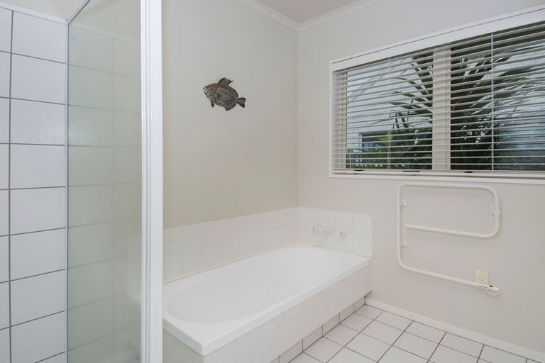 Photo of property in 437b Oceanbeach Road, Mount Maunganui, 3116