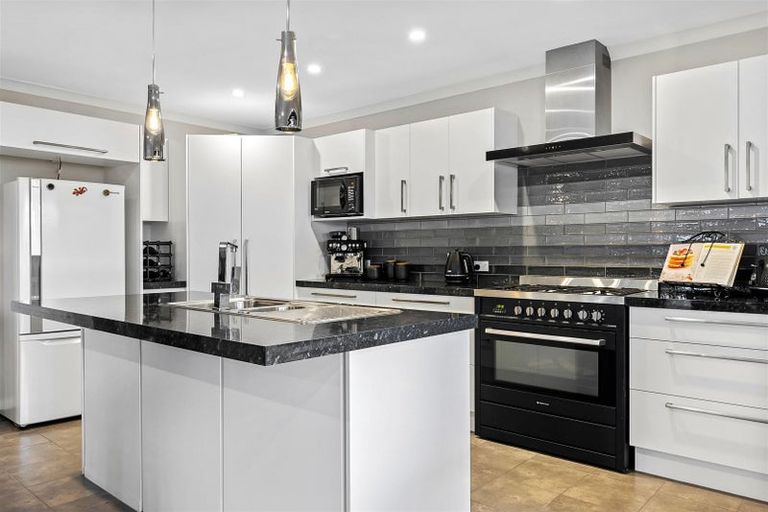 Photo of property in 14 Magnate Drive, Kaiapoi, 7630