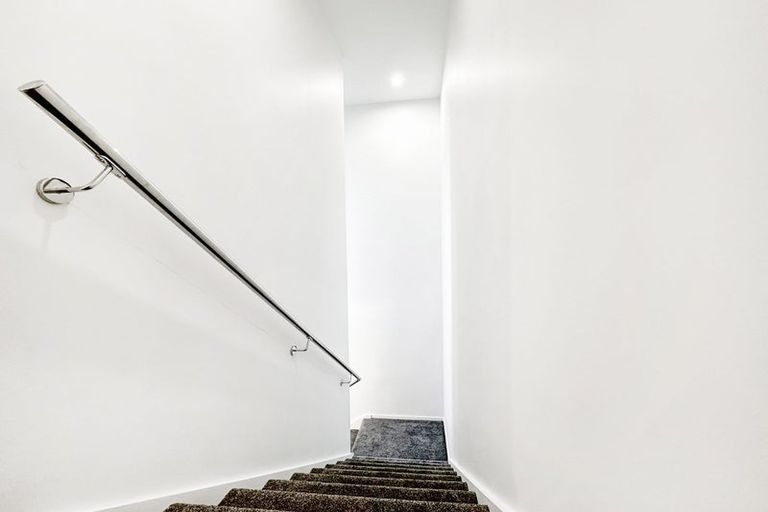 Photo of property in 2/34 Vagues Road, Northcote, Christchurch, 8052