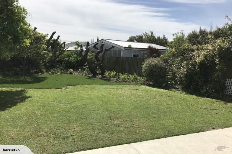 Photo of property in 7 Bygrave Place, Bishopdale, Christchurch, 8053