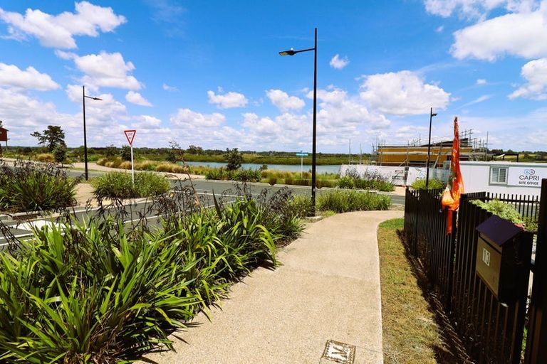 Photo of property in 13 Port Way, Rosehill, Papakura, 2113