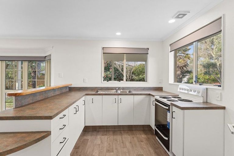 Photo of property in 79 Norfolk Crescent, Otaki Beach, Otaki, 5512