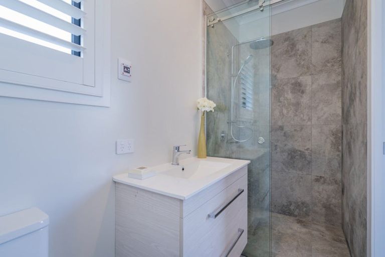 Photo of property in 28 Ngaroma Crescent, Whitianga, 3510