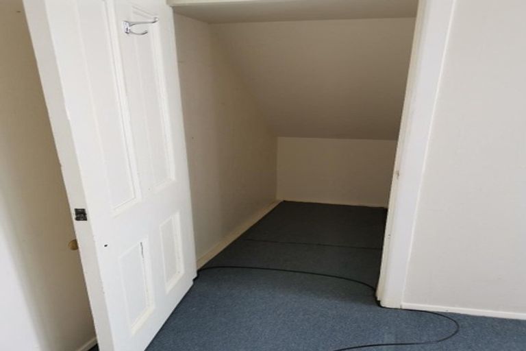 Photo of property in 71 Pirie Street, Mount Victoria, Wellington, 6011