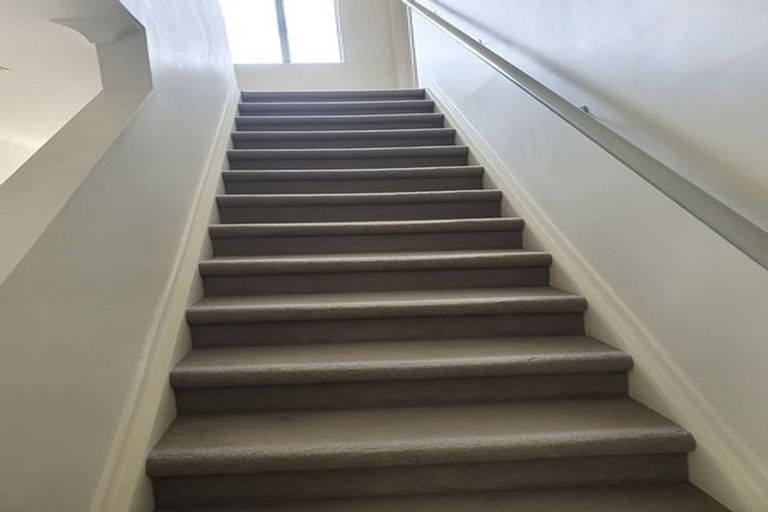 Photo of property in 52b Royal View Road, Te Atatu South, Auckland, 0610