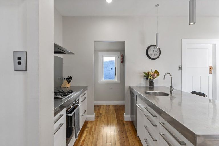 Photo of property in 111 Muritai Road, Eastbourne, Lower Hutt, 5013