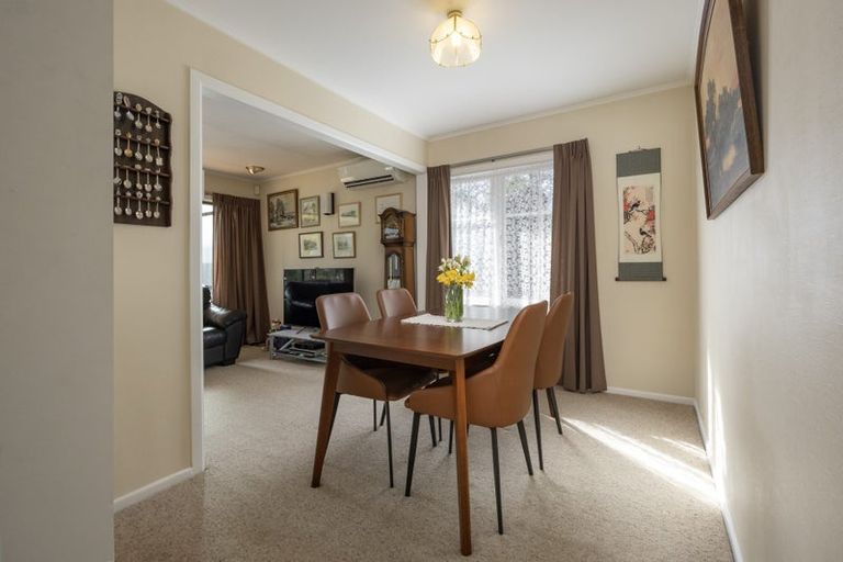 Photo of property in 31 Fairdene Avenue, Henderson, Auckland, 0610