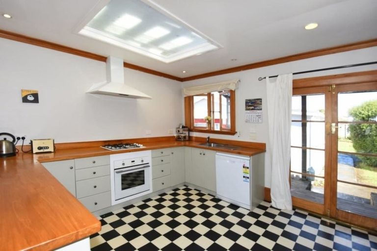 Photo of property in 75 Lincoln Road, Masterton, 5810