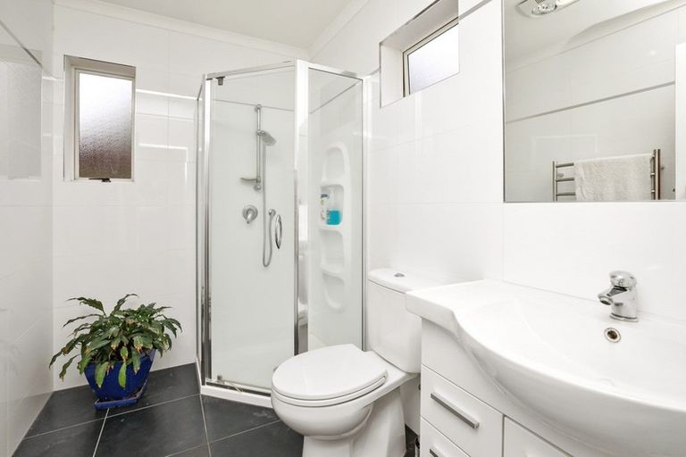 Photo of property in 19 Lake Domain Drive, Frankton, Hamilton, 3204