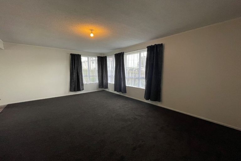 Photo of property in 196 Russell Road, Manurewa, Auckland, 2102