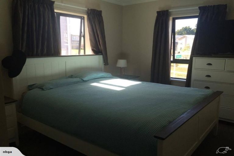 Photo of property in 86 Kaimoana Street, Weymouth, Auckland, 2103