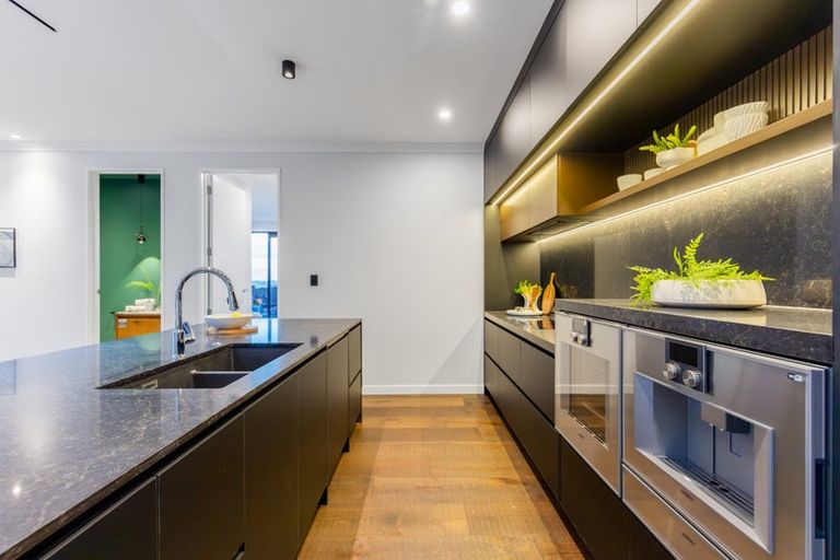 Photo of property in 3 Waitai Close, Long Bay, Auckland, 0630