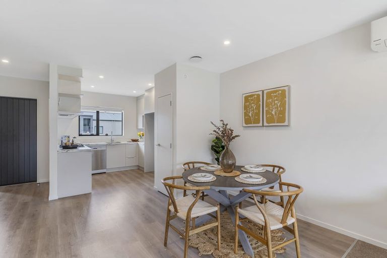 Photo of property in 15 Orona Place, Takanini, 2112