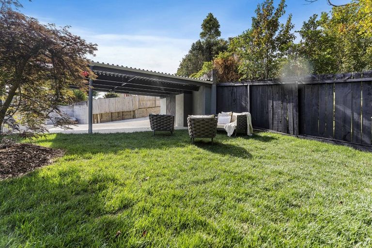 Photo of property in 3 Micawber Place, Mellons Bay, Auckland, 2014