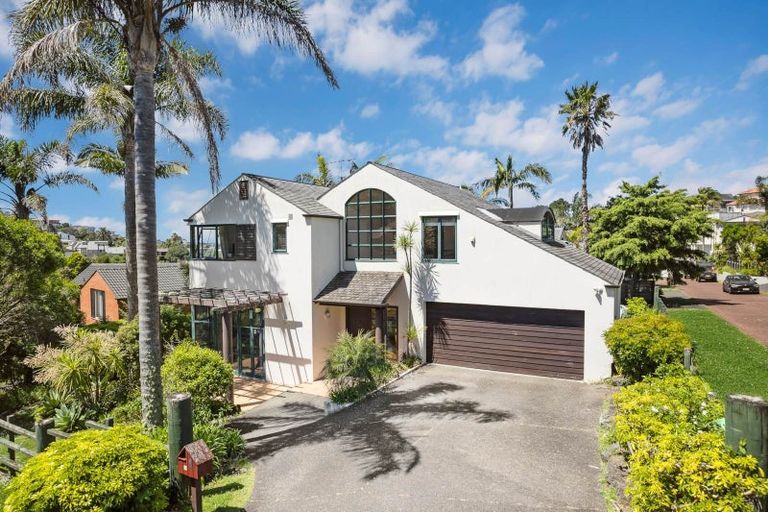 Photo of property in 44 Penguin Drive, Murrays Bay, Auckland, 0630