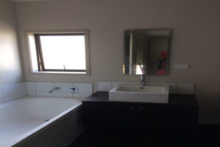 Photo of property in St Claire Village, 213/172 Mcleod Road, Te Atatu South, Auckland, 0610
