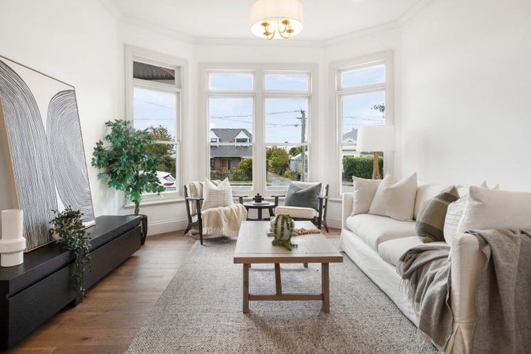 Photo of property in 64 Corson Avenue, Beckenham, Christchurch, 8023