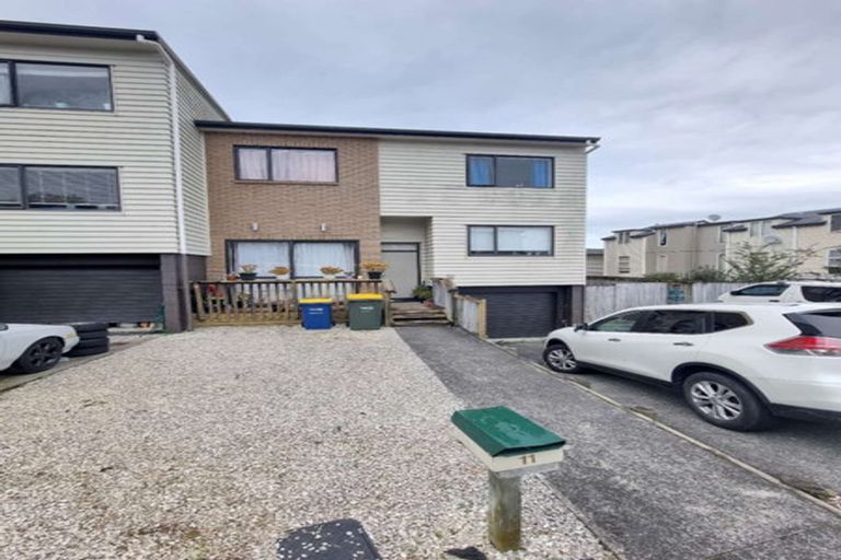 Photo of property in 11/2 Swan Hill Drive, Glen Eden, Auckland, 0602