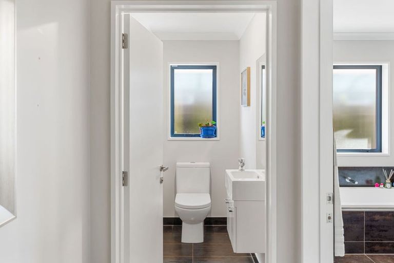 Photo of property in 38 Hinterland Drive, Prebbleton, 7604