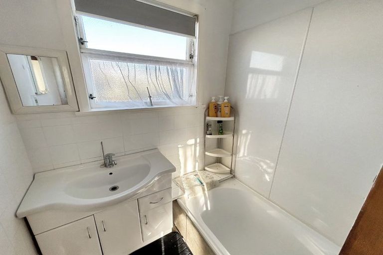 Photo of property in 24 Elizabeth Street, Levin, 5510