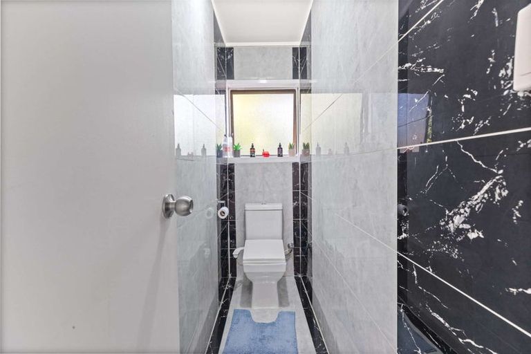 Photo of property in 2/126 Great South Road, Manurewa, Auckland, 2102