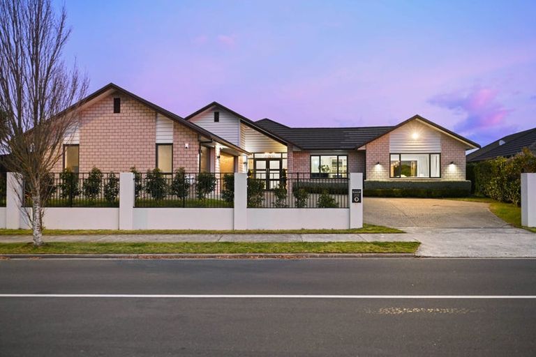 Photo of property in 202 Saint James Drive, Huntington, Hamilton, 3210