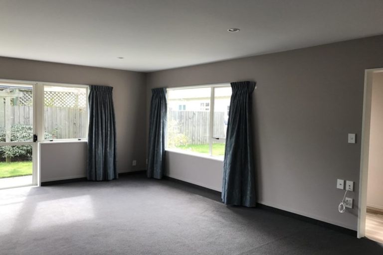 Photo of property in 1/232 Centaurus Road, Saint Martins, Christchurch, 8022