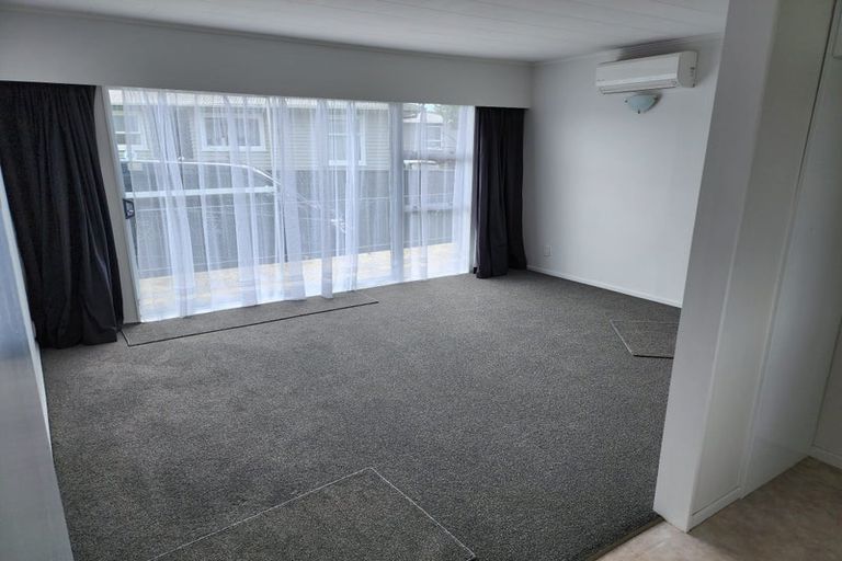 Photo of property in 52a Kapiti Road, Paraparaumu, 5032