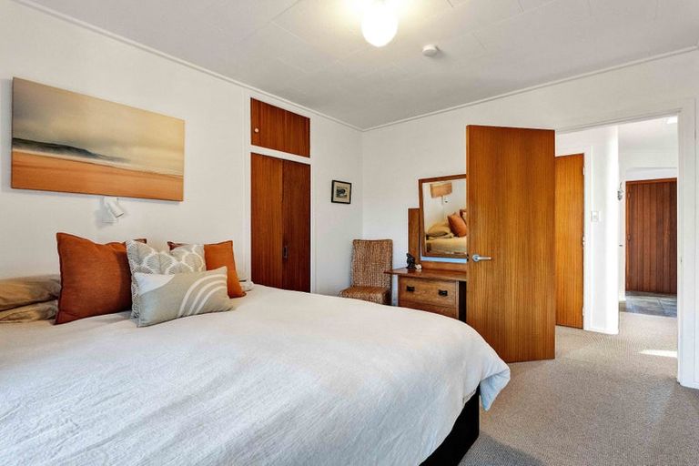 Photo of property in 94 Messenger Terrace, Oakura, 4314