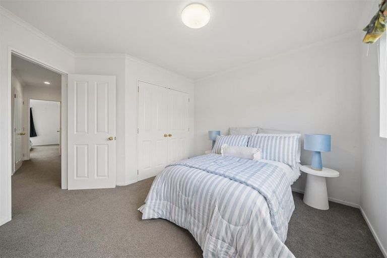 Photo of property in 23 Amesbury Drive, Churton Park, Wellington, 6037