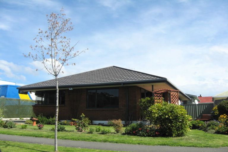 Photo of property in 2 Maitland Avenue, Stoke, Nelson, 7011