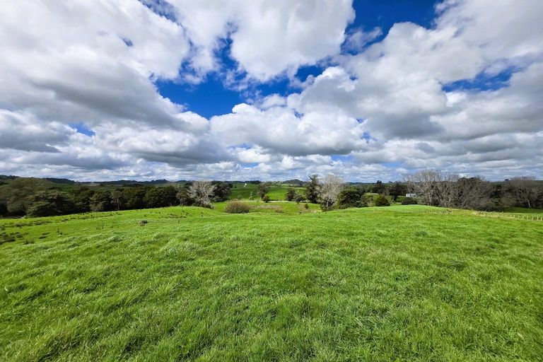 Photo of property in 42 Ford Road, Paparoa, Maungaturoto, 0583